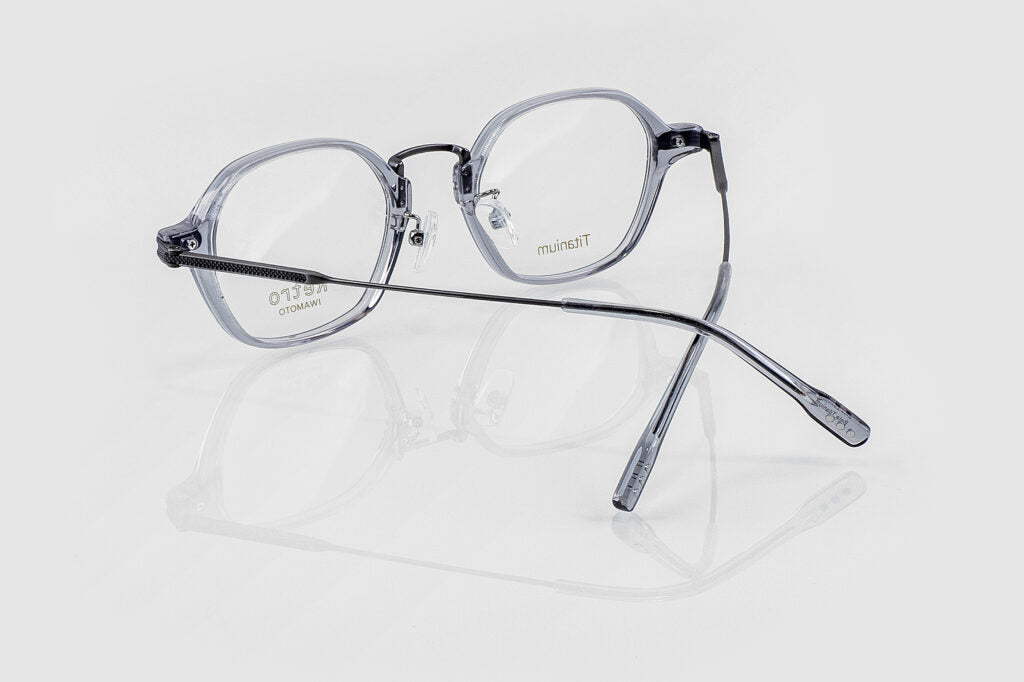 Retro X Iwamoto 1974-col2