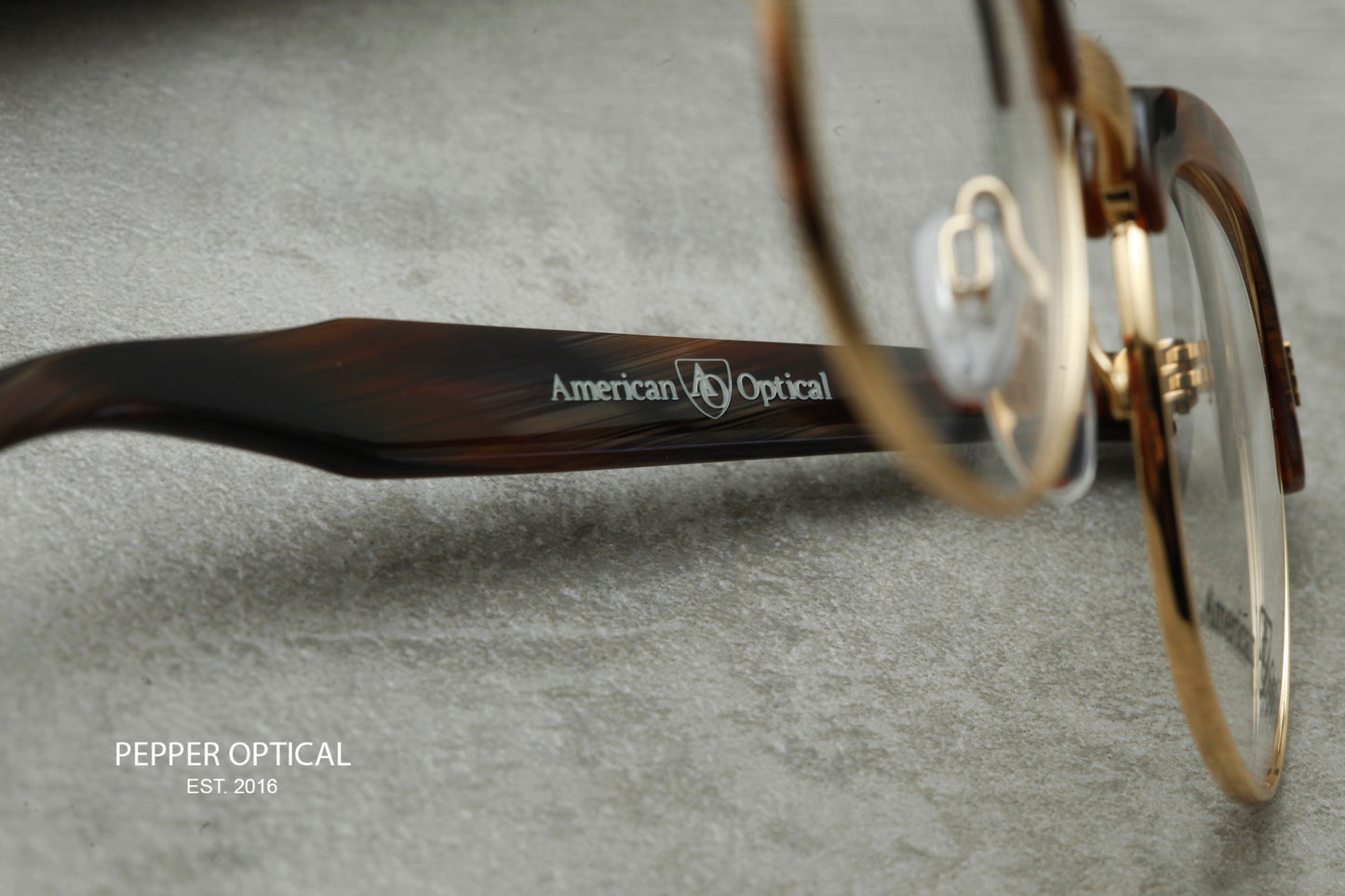 American Optical - Sirmont 美國民權領袖Malcolm X御用