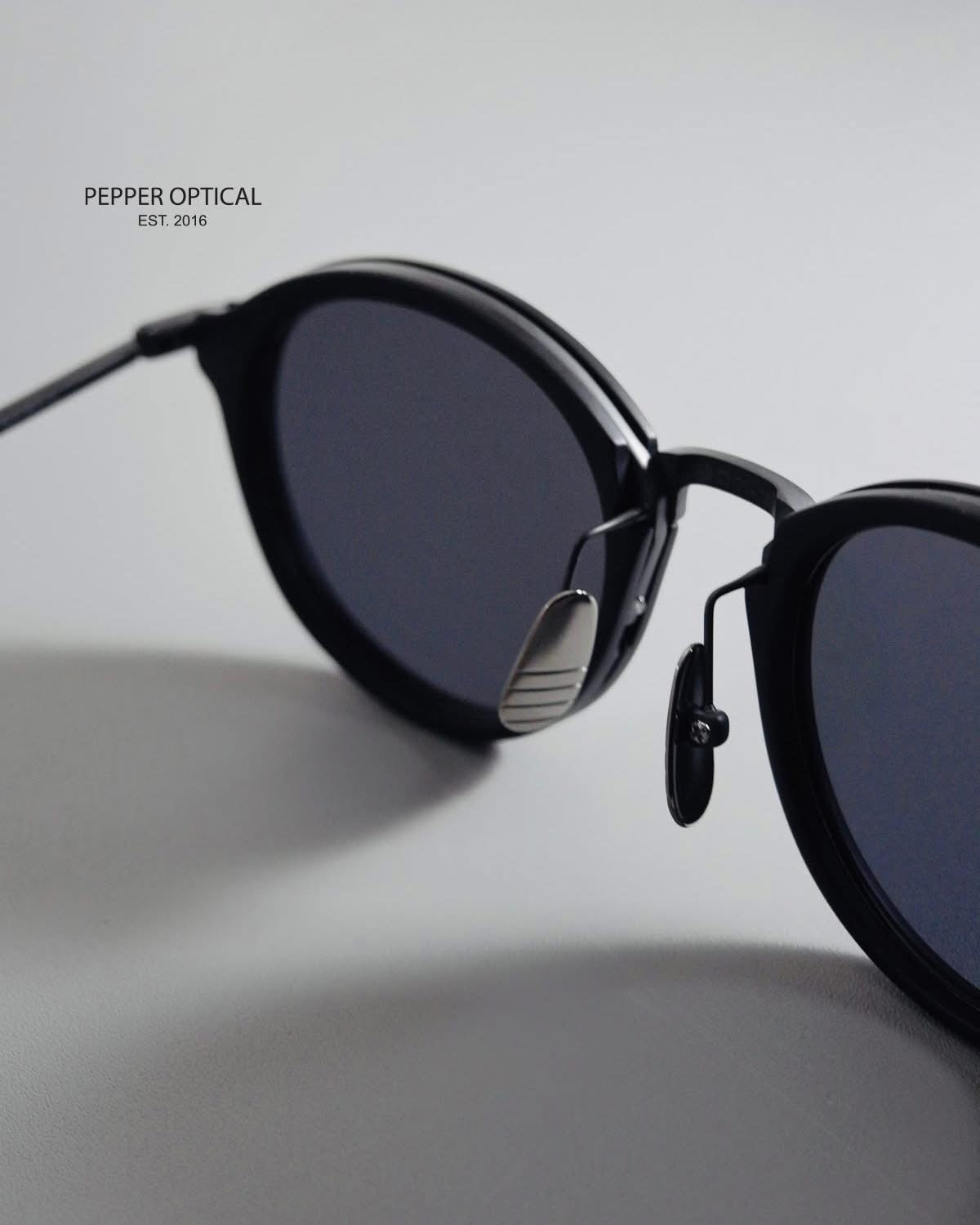 Thom Browne UES-011 49 黑魂