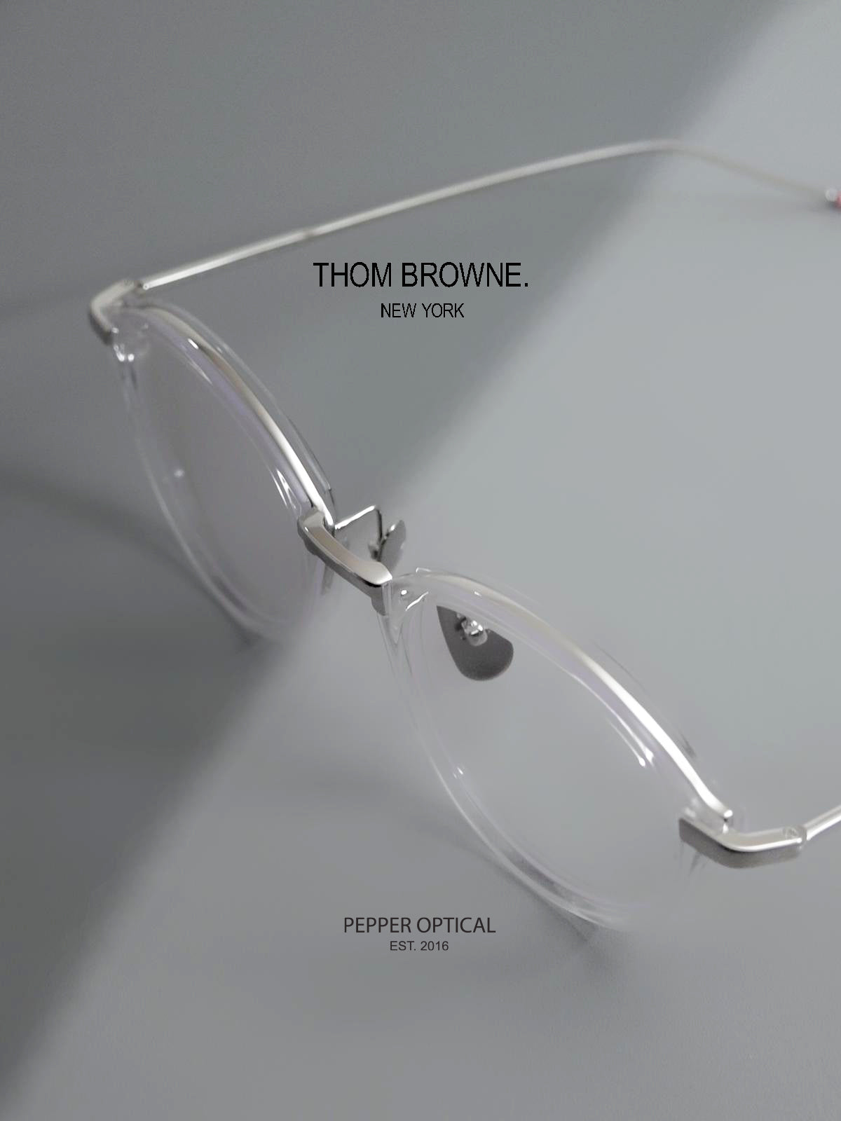 Thom Browne UEO-011 49 Clear 透明色