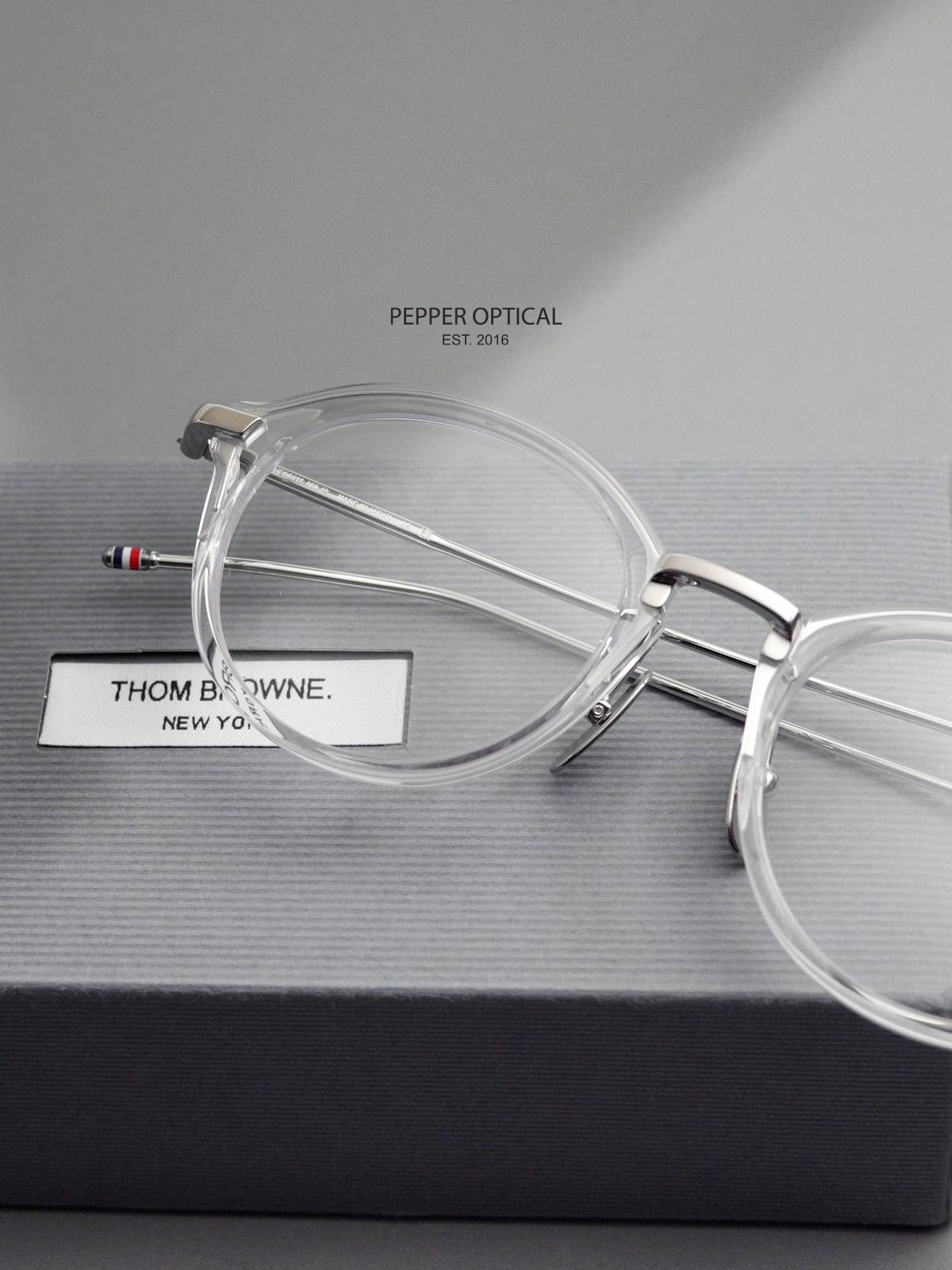 Thom Browne UEO-011 49 Clear 透明色